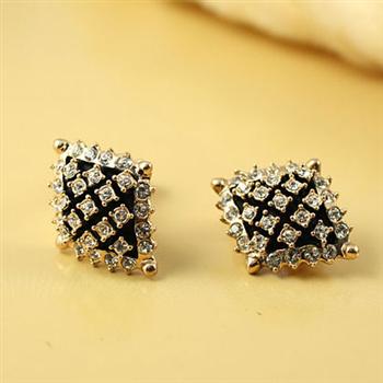 Ausrian crystal stud earring 80312