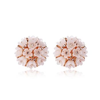 Rigant petal design crystal earring with shell 86871